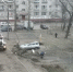 Ночью в Ярославле на машину рухнуло дерево - YarNews.Ru