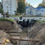 В Ярославле автомобиль улетел в раскопанную теплотрассу и перевернулся - Ярославский регион