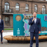 На Богоявленской площади в Ярославле открыли скамью в виде 1000-рублевой купюры - Ярославский регион