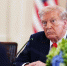 Трамп надеется, что сможет поспособствовать мирной сделке  | Источник: AARON SCHWARTZ / POOL - 76.Ru