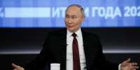 Путин не был серьезным всю прямую линию, а даже позволил себе пошутить | Источник: Артём Устюжанин / MSK1.RU - 76.Ru