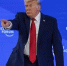Трамп грозит новым оружием | Источник: Jonathan Ernst / Reuters - 76.Ru