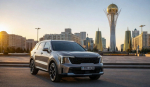 Автомобили в Казахстане значительно дешевле: этот Kia Sorento стоит в районе 3 млн рублей (в переводе с тенге), в России за такие просят 8–9 млн | Источник: Kia / ChatGPT