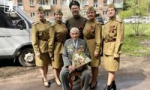 Творческие коллективы в Ярославле поздравляют ветеранов с предстоящим Днем Победы