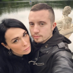 Бесова критикуют за излишнее тиражирование отношений с ясновидящей и легендой «Битвы» Илоной Новоселовой | Источник: artyombesov / Instagram (экстремистская организация, деятельность запрещена на территории РФ)
