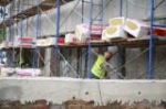 Михаил Евраев проинспектировал благоустройство площади Юности и реконструкцию бассейна в Ярославле
